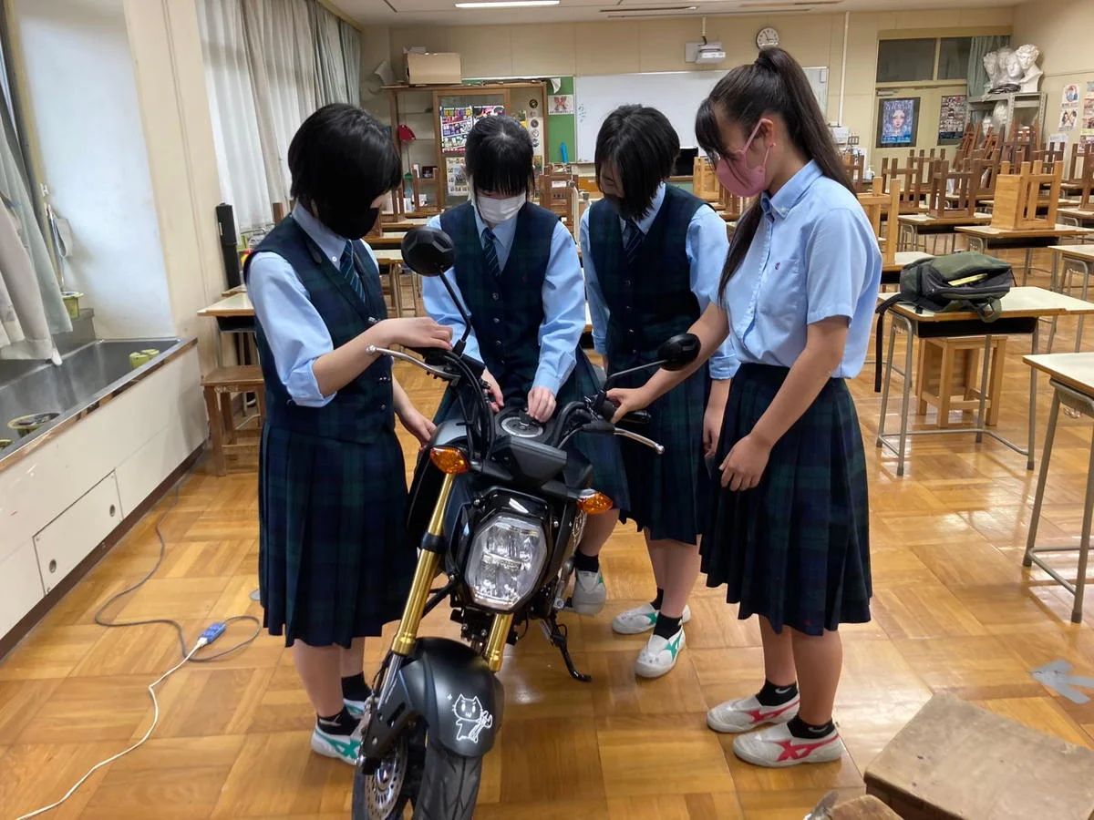先ずはバイクを拝見