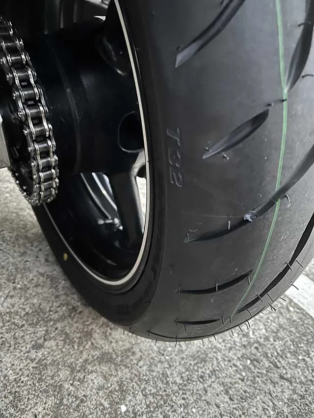 スプロケットリアタイヤ