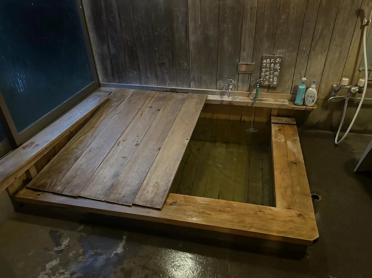 1組ずつ貸切でお風呂に入ります