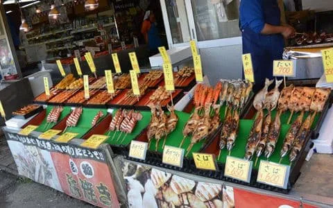 寺泊の海産物屋さん