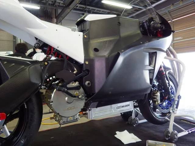 神電伍(SHINDEN GO)開発現場の様子