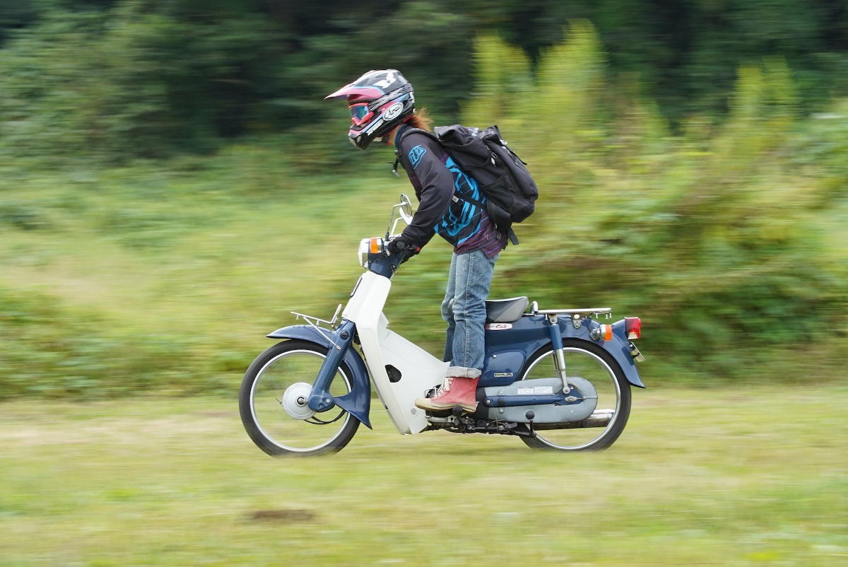 タイヤにカンゲキ～しばコラ～| バイク輸送・陸送・配送ならBAS